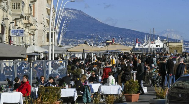 Campania, il sindaco di Napoli De Magistris: «Verosimile ritorno in zona rossa»