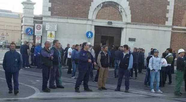 Ancona, operai della Fincantieri in consiglio comunale dopo un corteo