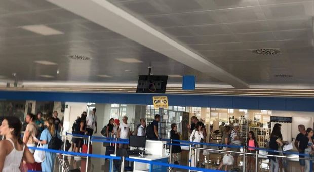Coronavirus, all'aeroporto di Pescara niente voli per Milano
