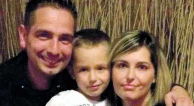 Padre e figlio morti dopo Roma-Bayern, la mamma del bimbo: «L’ultimo selfie dallo stadio poi silenzio»
