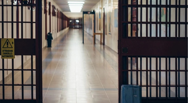 Assistenza psichiatrica negata in cella, i penalisti proclamano l'astensione