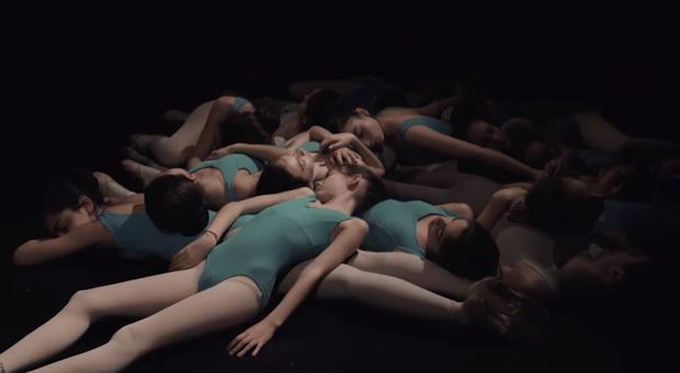 Danza, la video denuncia choc: «Il futuro è horror»