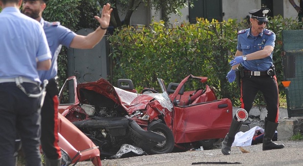 L'uomo che ha causato tre morti nell'incidente sull'Adriatica era ubriaco, drogato e senza patente