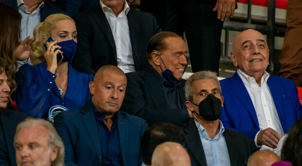 Berlusconi e Galliani, quelle sfide stellari tra Milan e il Napoli di Diego