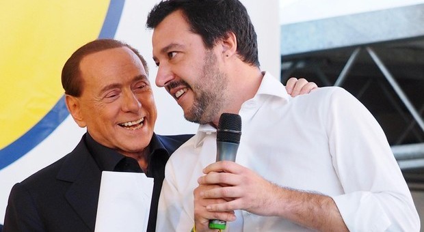 Renzi, una decina i senatori azzurri tentati. Berlusconi: «Via chi non vuole Salvini»