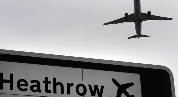 Londra, niente sciopero domani all'aeroporto di Heathrow. Ma 177 voli sono stati già spostati