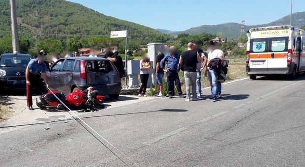 Incidente stradale sulla Pontina, muore motociclista: caos traffico