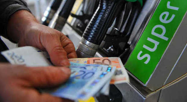 All'orizzonte nuove tasse sui carburanti