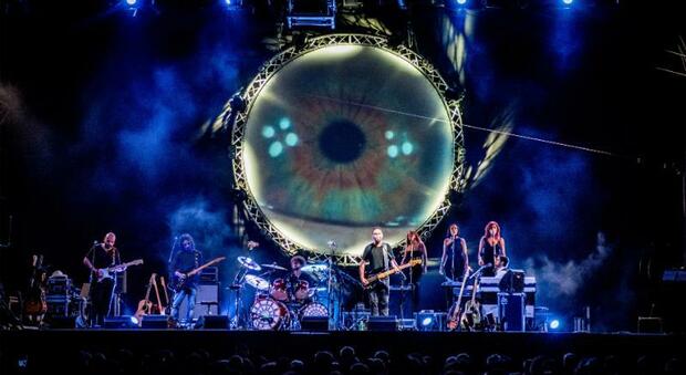 Pink Floyd Legend: «Noi, in simbiosi con la loro musica. Che emozione l'incontro con Waters ad Anzio»