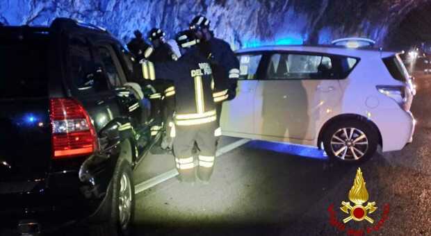 Incidente oggi a Duinio Aurisina: scontro fra due auto, 5 persone ferite