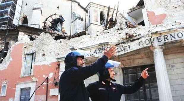 Terremoto L'Aquila, appalti e tangenti Cinque arresti per corruzione