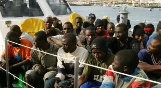 Strage di migranti tra il Niger e l'Algeria trovati 87 corpi: 48 bambini e 32 donne