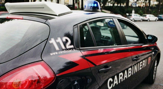 Stalking, minacce e acido contro l'auto della ex e del padre: arrestato un 53enne a Roma