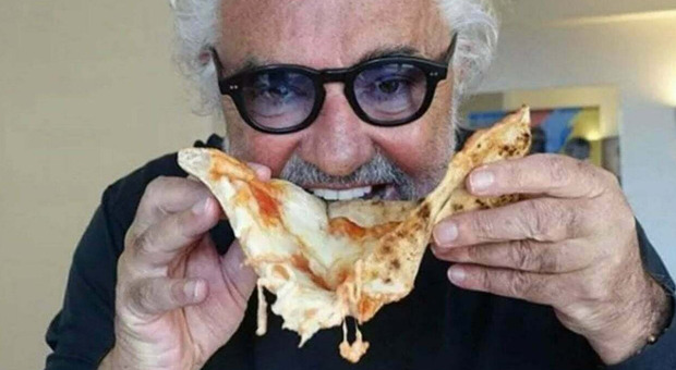 Flavio Briatore e il Crazy Pizza di Napoli. «Troppo rumore». Il locale costretto a chiudere per 7 giorni