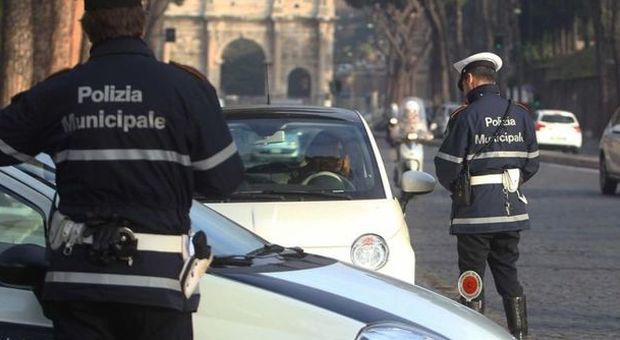 Roma, stop veicoli inquinanti, ma senza multe per mancata comunicazione a cittadini