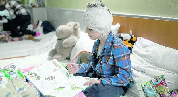 Ucraina, in Italia 300 bambini senza genitori. Telefono azzurro: «Gestione delicata, cautela sulle adozioni»