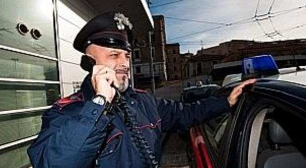 In casa aveva una pistola con proiettili e cocaina: arrestato dai carabinieri