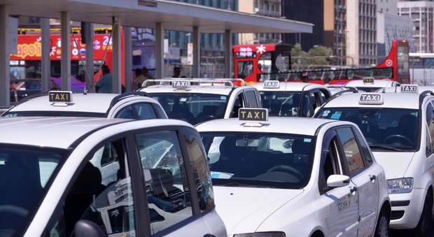 Mostra, Pietrarsa e Città Scienza le nuove corse dei taxi a costo fisso