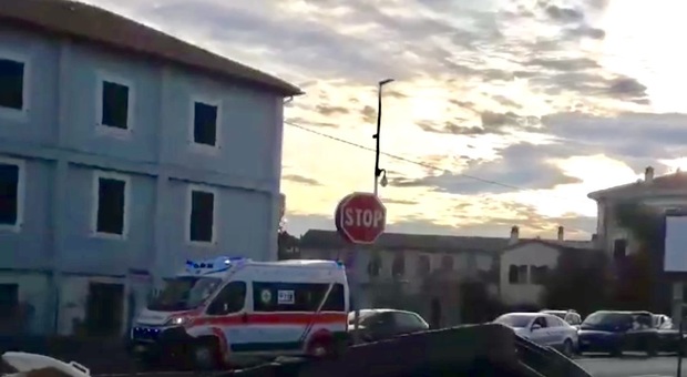 Senigallia, ci risiamo: un'altra ambulanza resta bloccata nel traffico