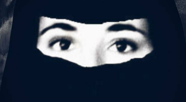 Napoli: «In piazza del Plebiscito con il burqa così più vicine alle donne afghane»