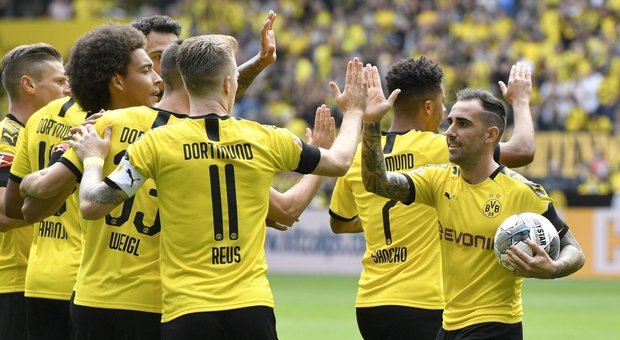Bundesliga, esordio a valanga del Dortmund: 5-1 all'Augusta