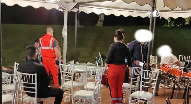 immagine Latina, si sentono male dopo la festa di matrimonio: 15 intossicati