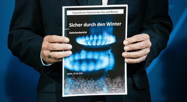 Bollette di dicembre, in Germania le paga lo stato: ecco il piano tedesco di aiuti a famiglie e imprese