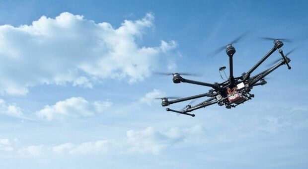 Drone in volo senza assicurazione: multato il proprietario