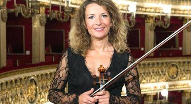 Cecilia, via da casa in Albania a 15 anni per diventare primo violino al San Carlo