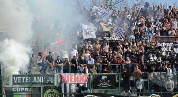 I tifosi bianconeri a Forlì