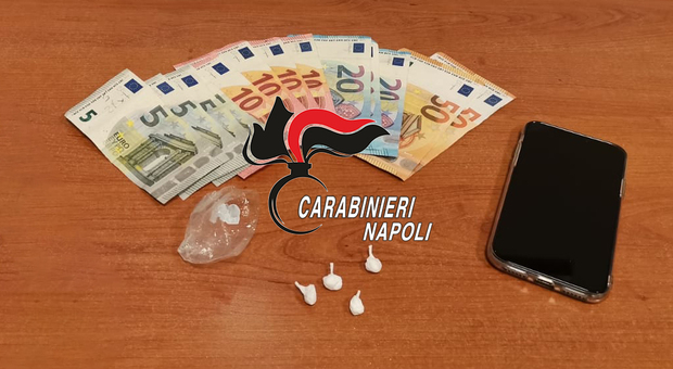 Napoli, all'Arenella arrestati due pusher in possesso di cocaina