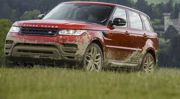 Il nuovo Range Rover Sport è disponibile con motori turbodiesel e anche V8 benzina