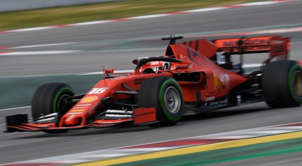 Formula 1, anche Leclerc porta la Ferrari davanti a tutti