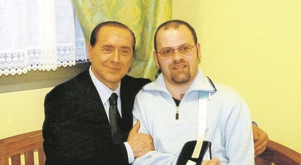 Ancona, Andrea Carloni fuori dal coma grazie alle parole di Silvio. Papà Alfio: «Che dolore la morte di Berlusconi»