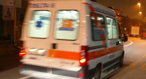 Casilino, pedone falciato da auto: muore durante il ricovero in ospedale