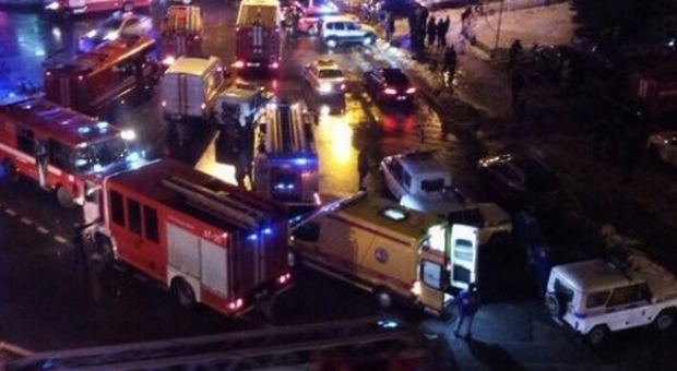 San Pietroburgo, esplosione in un supermercato: almeno 4 feriti, 50 persone evacuate