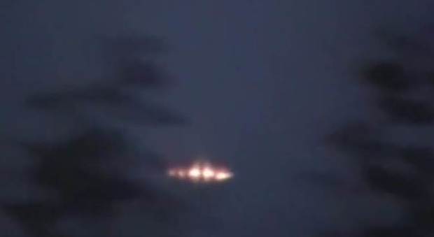 Ufo in Campania e contatti con alieni: testimoni a confronto, immagini choc