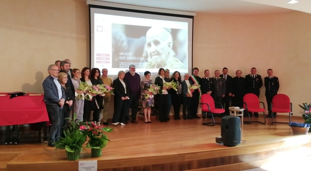 Foto di gruppo per i 170 anni della Centro servizi anziani di Adria