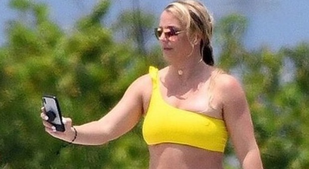 Britney Spears: «I paparazzi hanno modificato le mie foto, non sono così grassa»