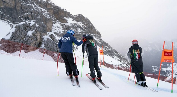 Cortina mondiale: gare emozionanti, grande promozione per lo sci, esaurite le camere degli alberghi. «Mai così tanta gente sulle nostre Tofane»