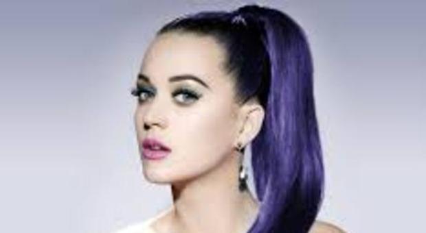 Sant'Elpidio, Katy Perry fa la sorpresa La bellissima cantante in missione segreta