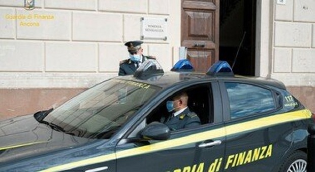 Task force anti-droga ad Ancona della Finanza: tre denunciati e diciannove segnalazioni alla Prefettura