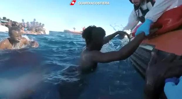Migranti, 64 morti nel naufragio dell'Epifania