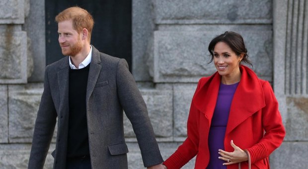 Meghan Markle e Harry, il royal baby nascerà ad aprile: «Non sappiamo se sia maschio o femmina»