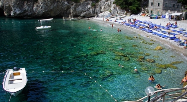 Mare in Campania, ecco cinque spiagge dal mare cristallino