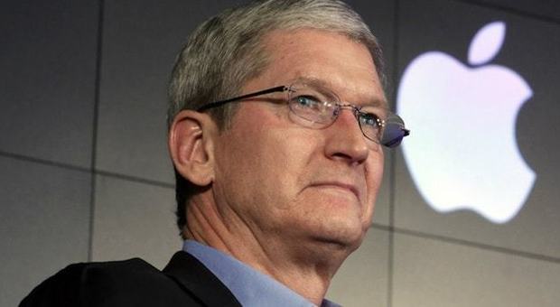 Tim Cook, Apple: «La gente passa troppo tempo sull'IPhone, noi non lo volevamo»