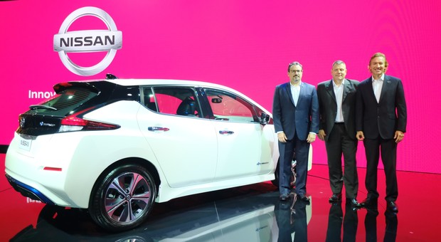 Il primo da sinistra è Marco Silva, presidente di Nissan Brazil