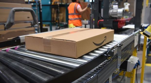 Amazon, robot italiani imballeranno pacchi al posto degli umani