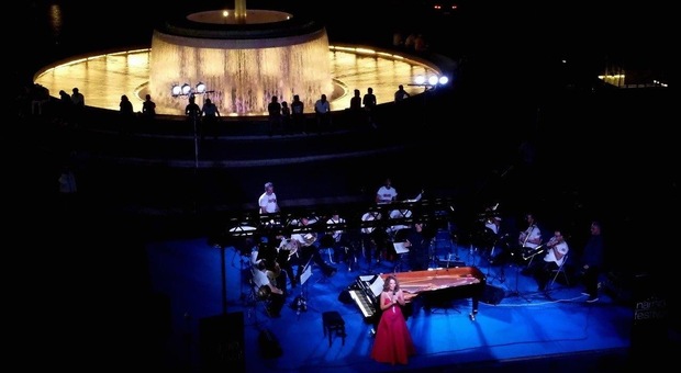 Pop e jazz, la magia del pianoforte di Cristiana Pegoraro inaugura l'estate di Terni