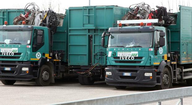 Tragedia a Chioggia: uomo investito e ucciso da un camion dei rifiuti in retromarcia